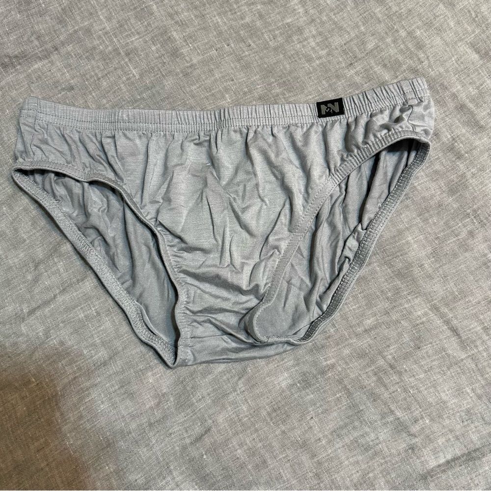 N2N Bodywear Bamboo Stretch Briefs Size Medium NWT